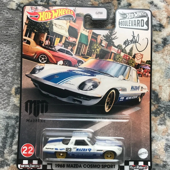 1968 Mazda Cosmo | Hot Wheels - Picture 1 of 4